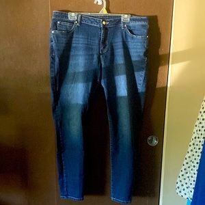 Jennifer Lopez jeans